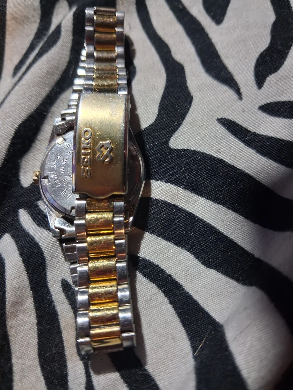 Seiko Classic Two-Tone Gold & Silver Day-Date Quartz Watch